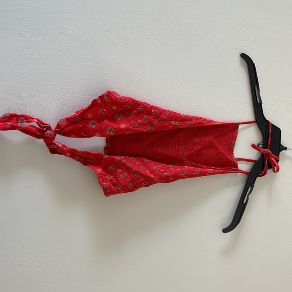 Hollister halter top - Picture 3 of 3